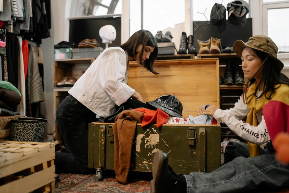 clothing market